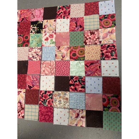 Vintage Floral Patchwork Quilt Top 128 Precut 2” Cotton Squares Multi-Pattern De - Picture 3 of 4